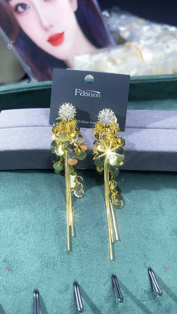 铜合金锆石耳饰 高级感亮片流苏耳环时尚四季百搭款0356