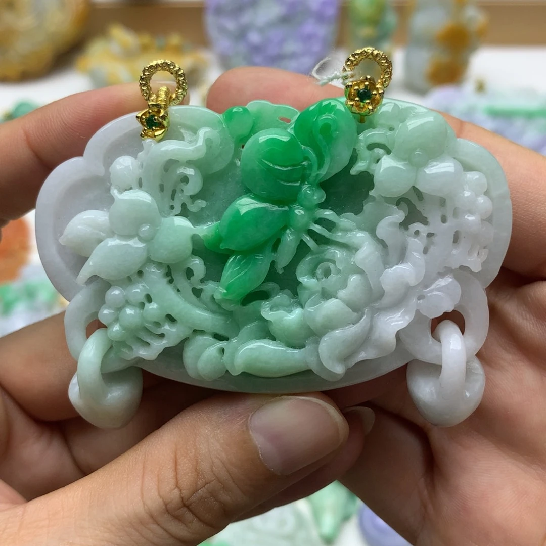 翡翠未镶嵌颈饰翡翠