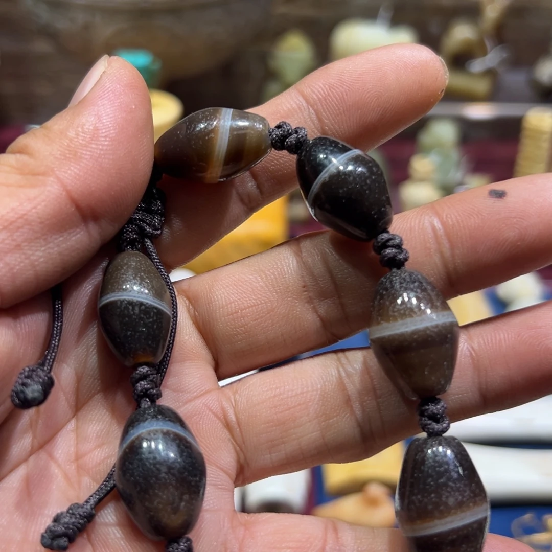 和田玉（糖玉）未镶嵌挂件你是在哪了吗现在不在那上班