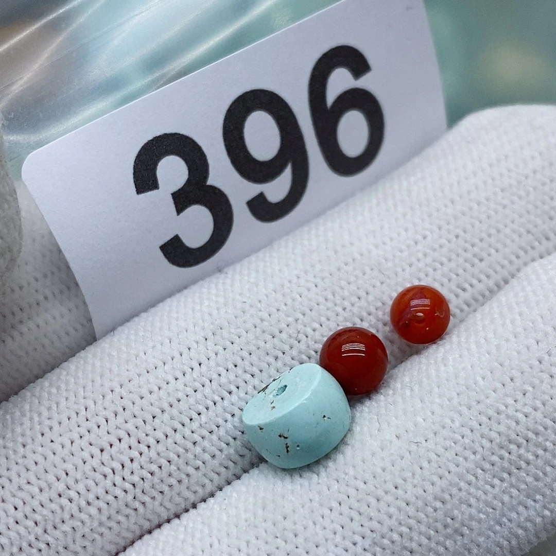 南红玛瑙未镶嵌珠宝奇石