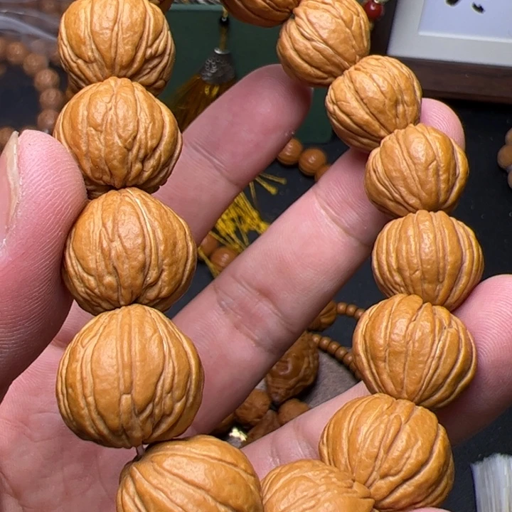 昭***和猴头核桃吊坠统计局