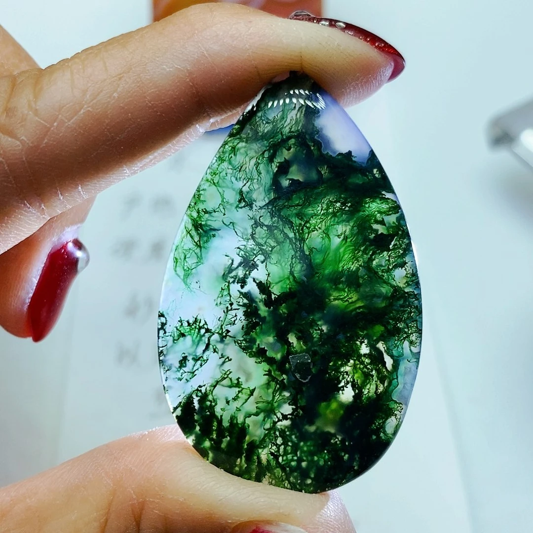 玛瑙/玉髓颈饰未镶嵌明*