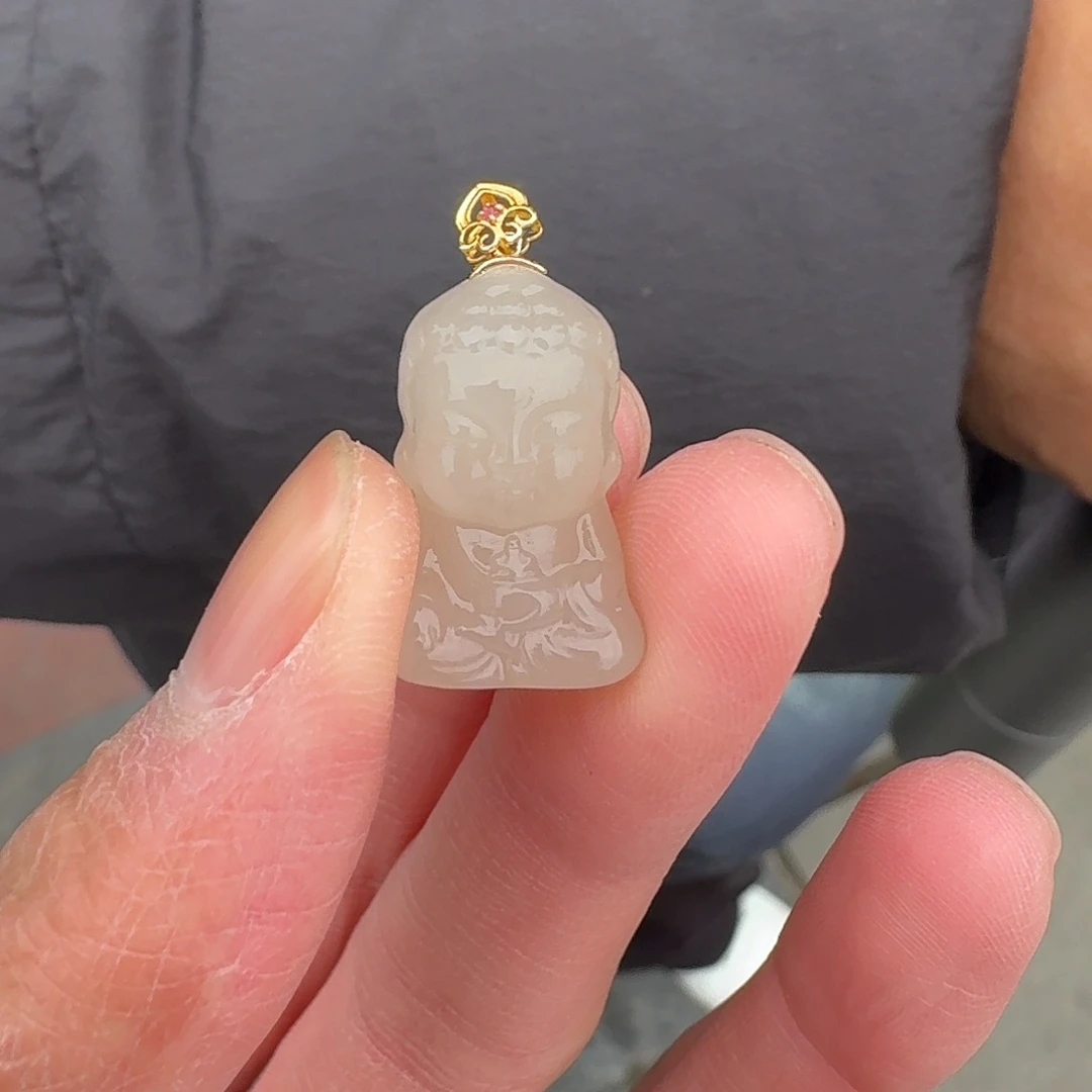 和田玉宝宝佛18K金镶嵌35小王子卡22左右青海料