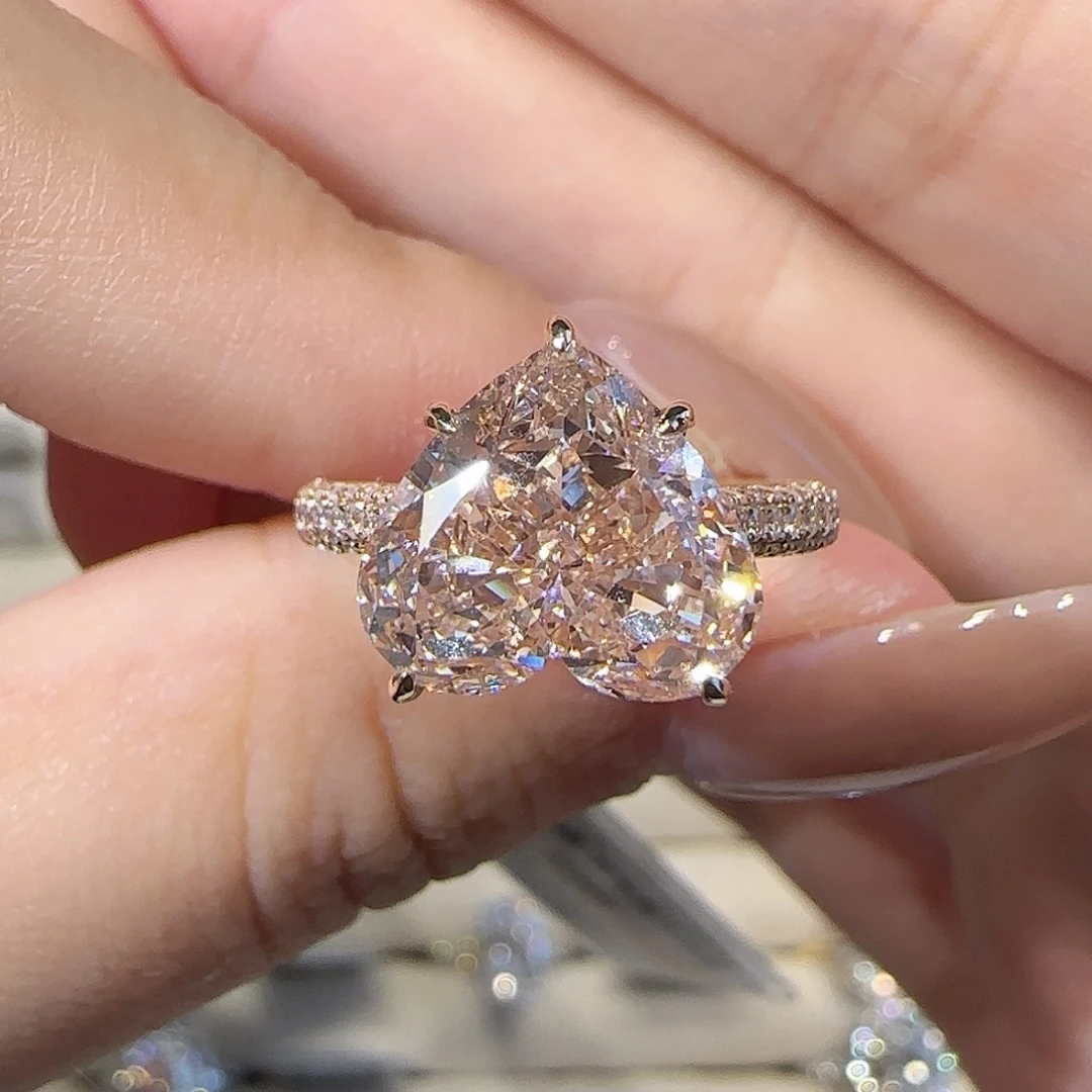 实验室培育钻石18K金镶嵌爱心粉钻4.2卡