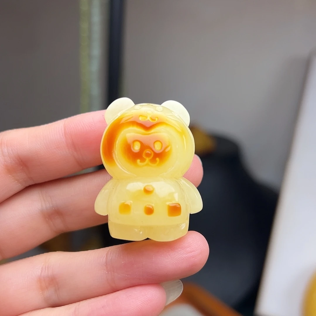 蜜蜡未镶嵌颈饰小熊