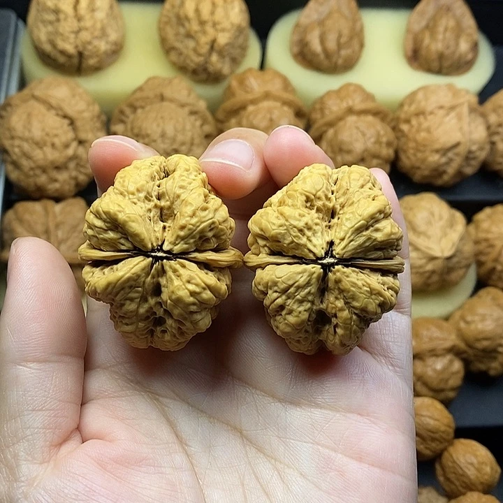 吊坠文玩核桃蝴蝶蟾42尺