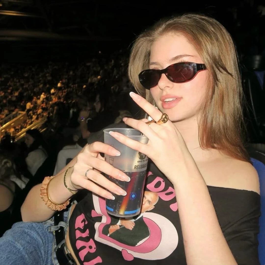 25B新款蝴蝶结墨镜