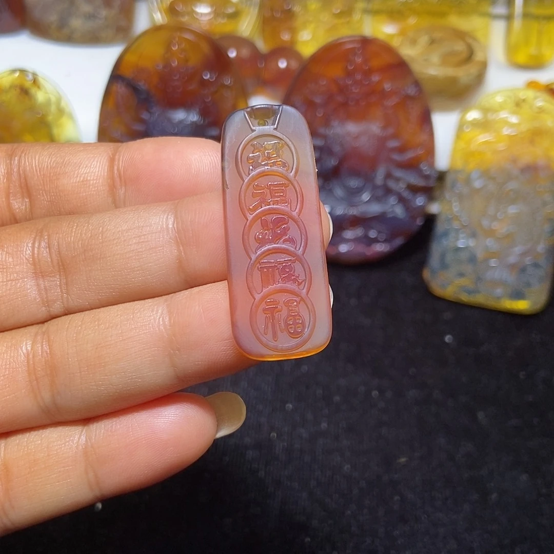 琥珀未镶嵌颈饰缅甸天然琥珀吊坠