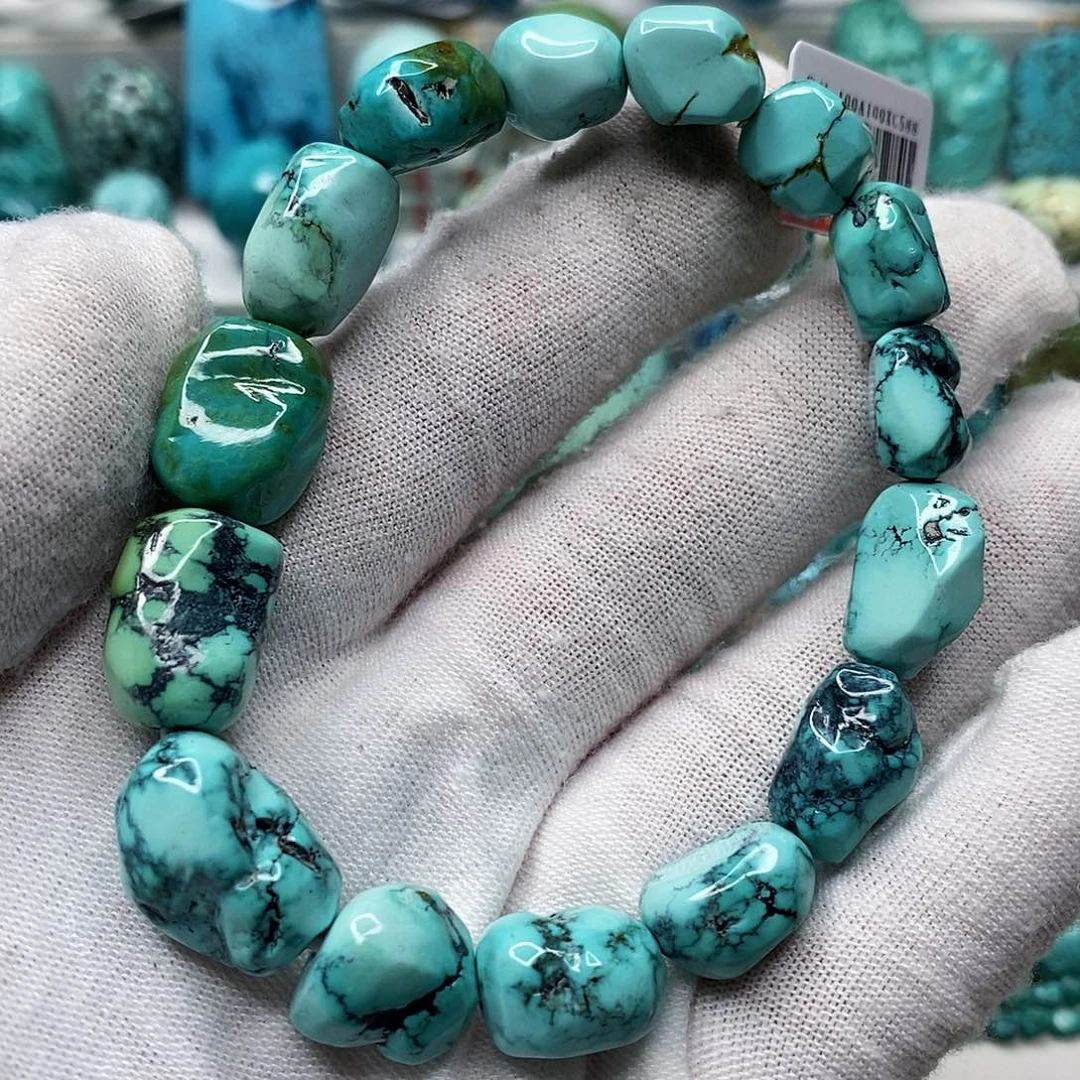 绿松石未镶嵌珠宝奇石