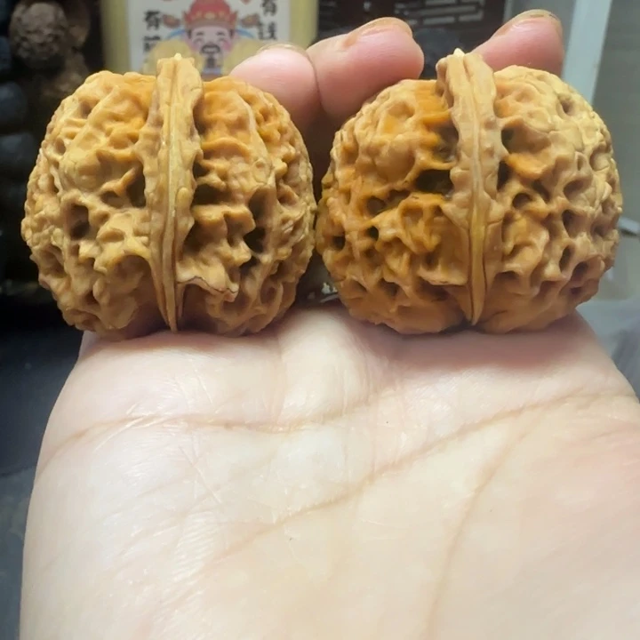 文玩核桃吊坠龙鳞绣球39