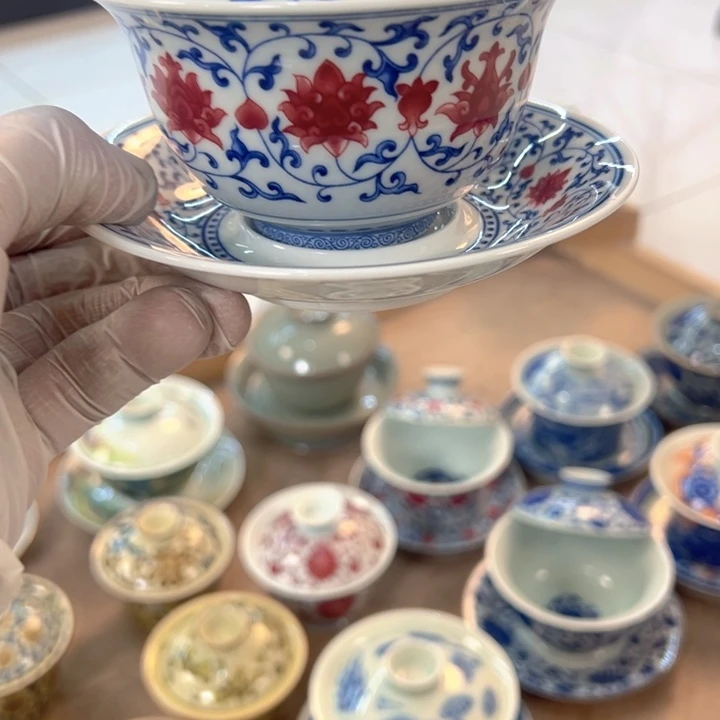 陶摆件白青花釉里红缠枝莲元宝盖碗全品