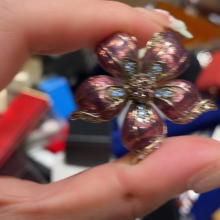 甄***稀中古香水沐浴露持久留香