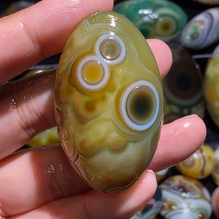 未镶嵌玛瑙/玉髓珠宝奇石