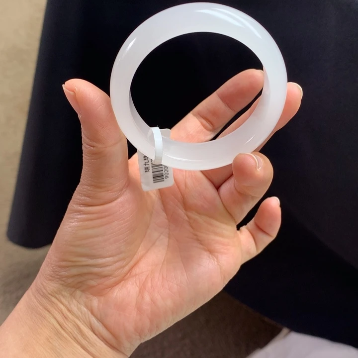 石英质玉手镯未镶嵌彤*