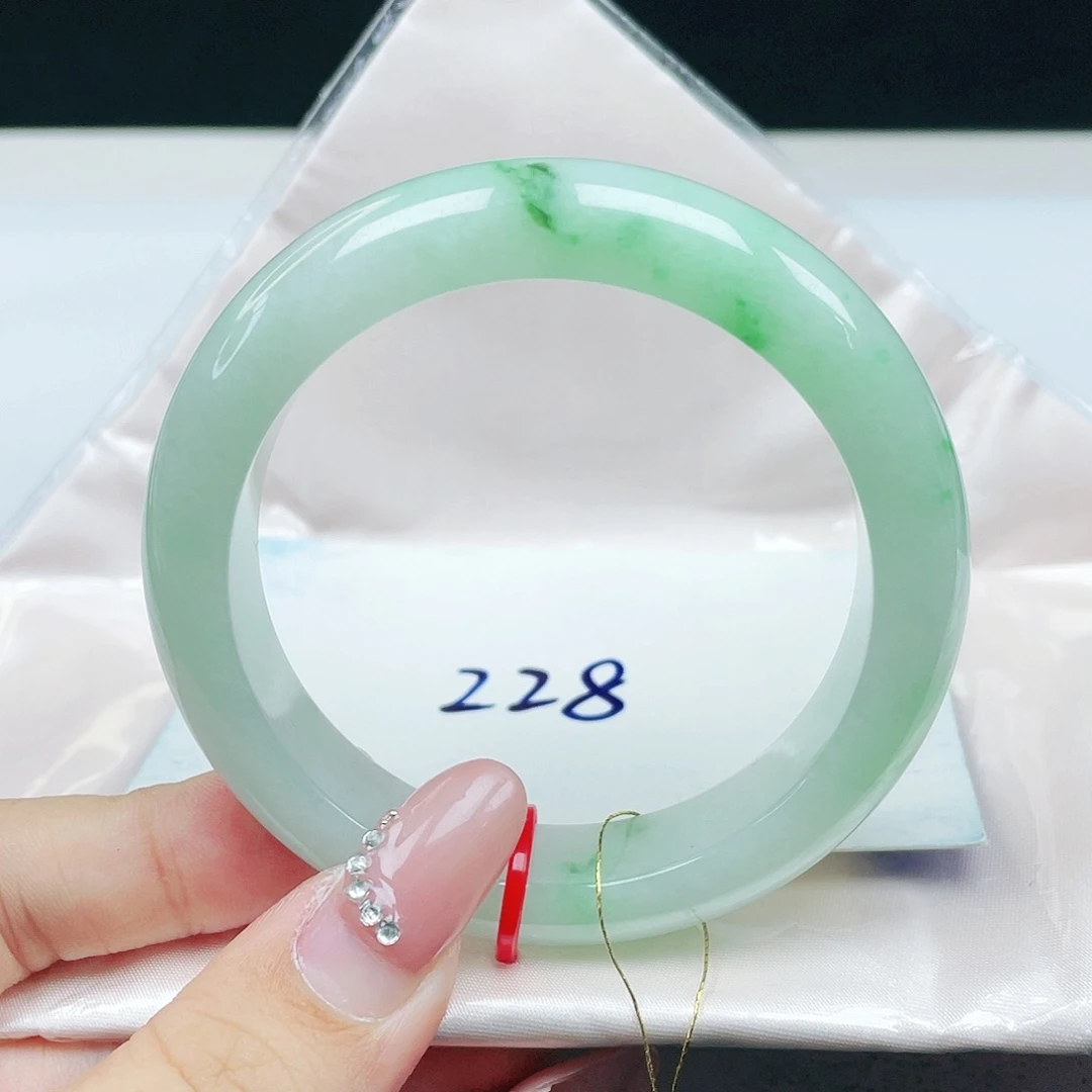 翡翠未镶嵌手镯 正圈54+