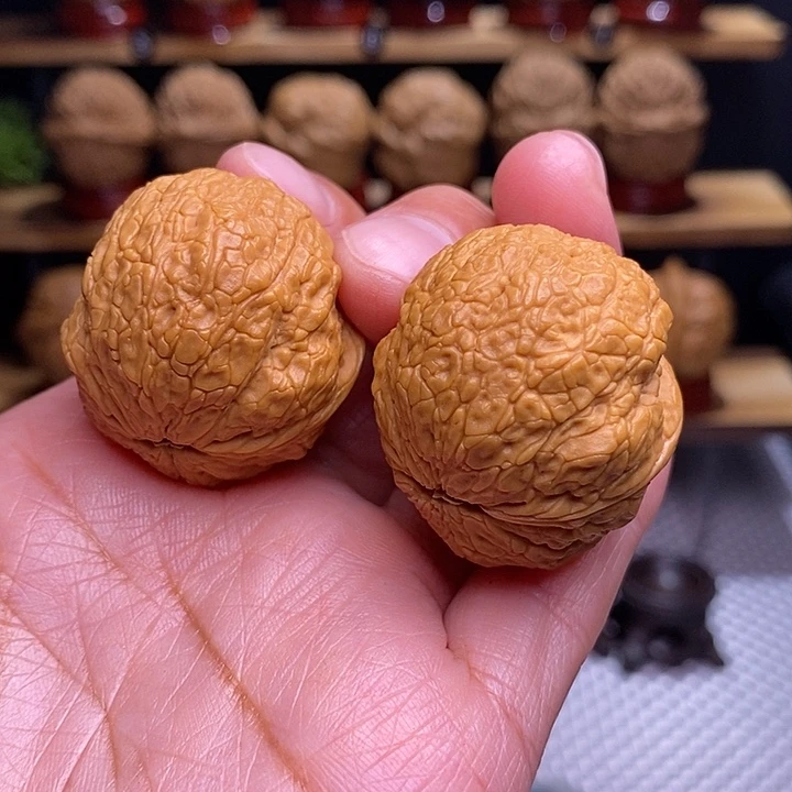 文玩核桃吊坠小霸王37