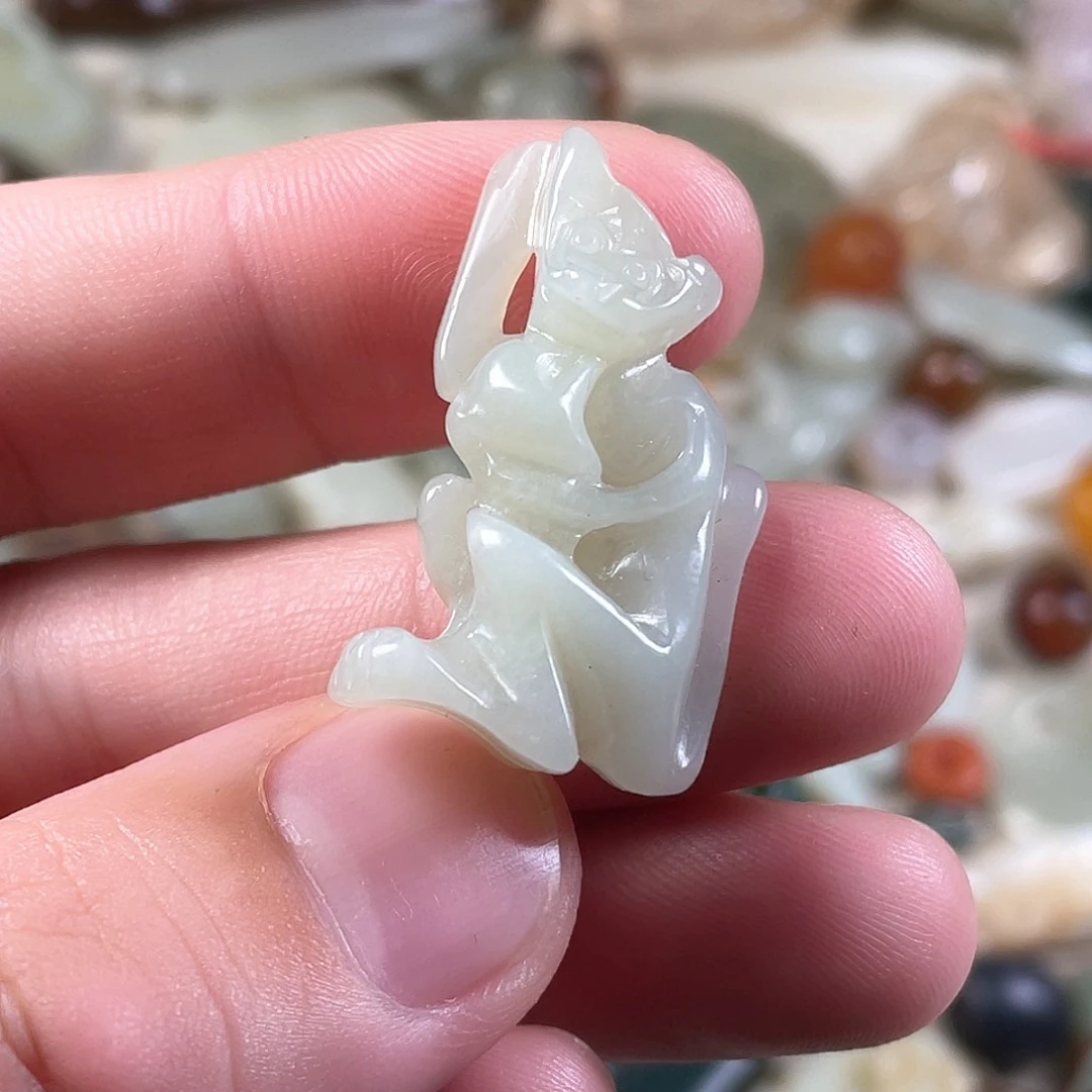 和田玉（糖玉）未镶嵌颈饰