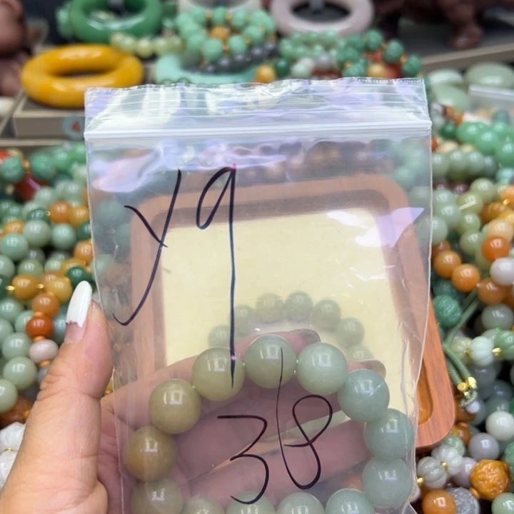 未镶嵌手镯石英岩玉y*q