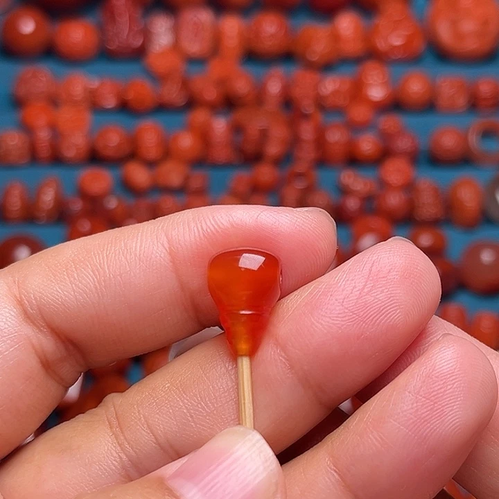 南红玛瑙未镶嵌配饰冰红三通9.5mm