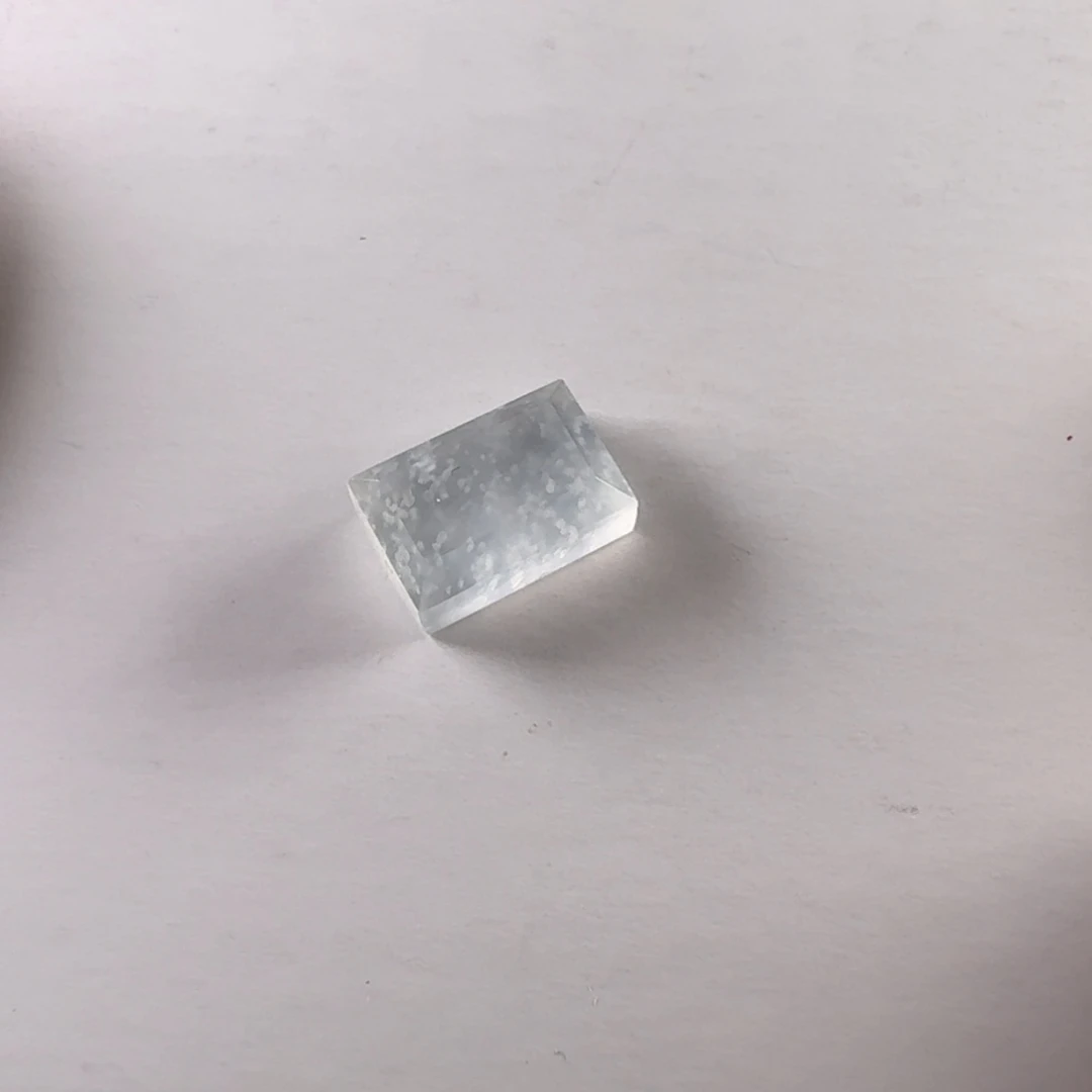 翡翠未镶嵌颈饰马鞍