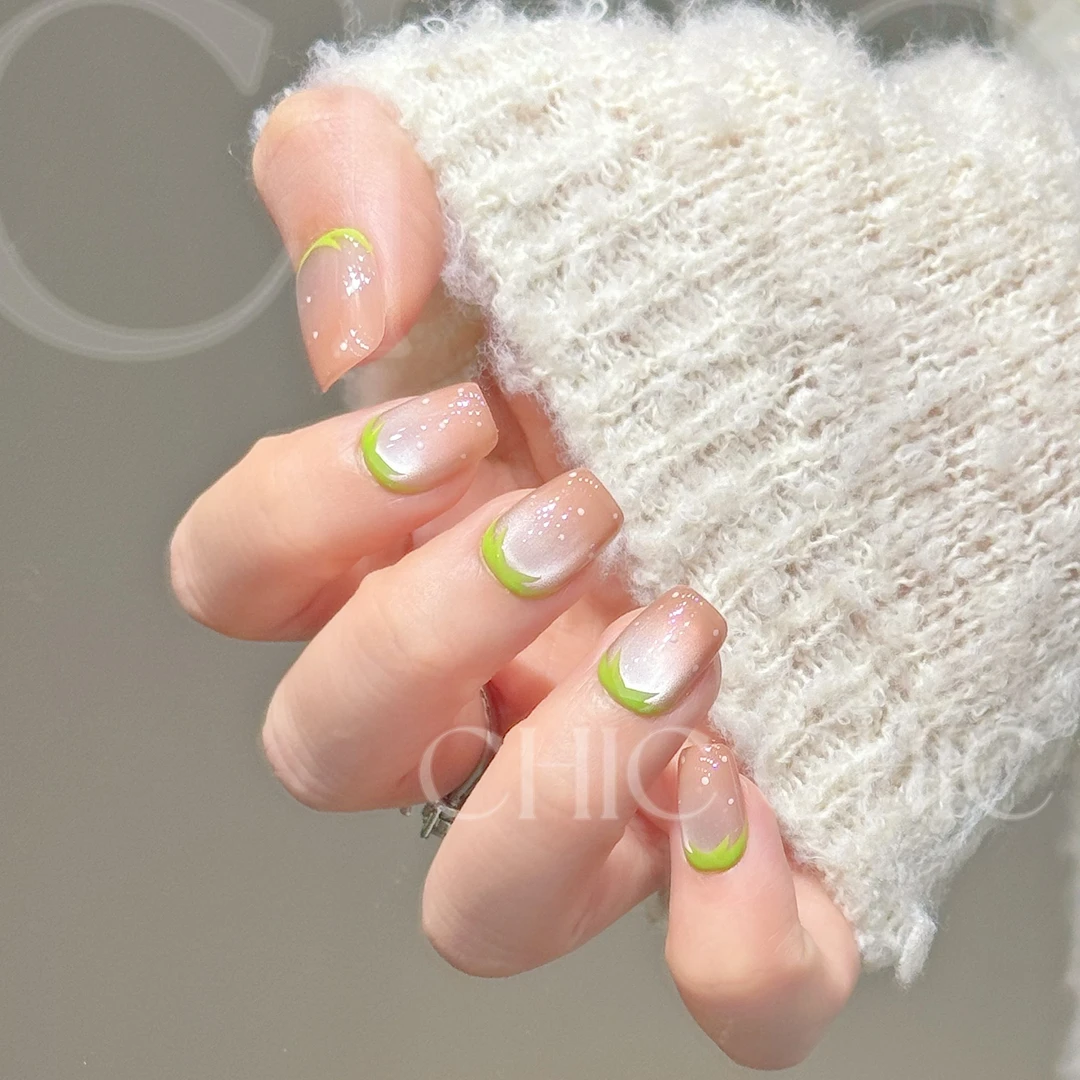 【草莓果冻】2025新款夏季多巴胺可爱通勤款高级显白穿戴甲10片装