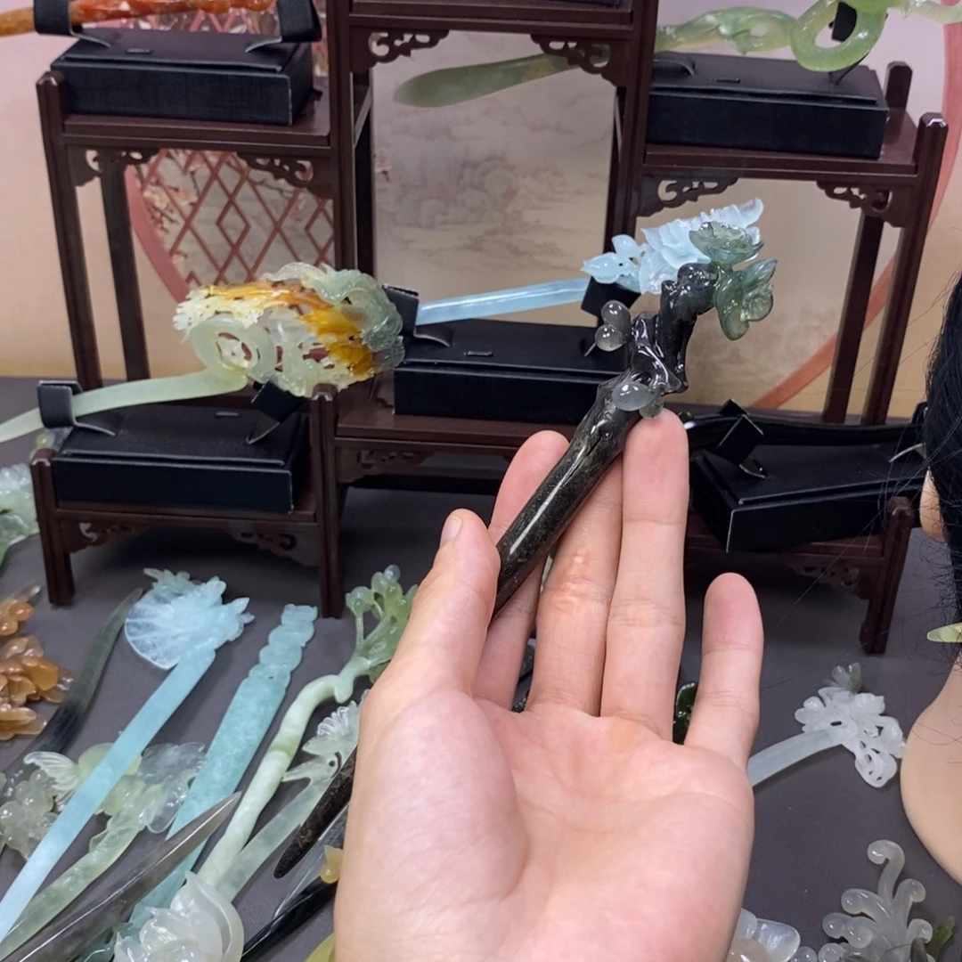 情***生合金蛇纹石玉发饰