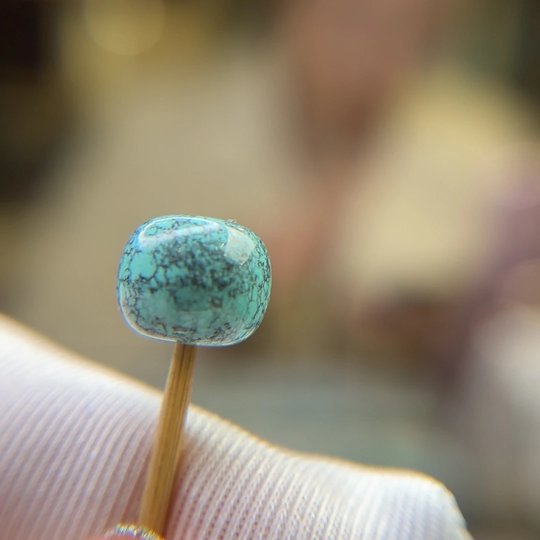 绿松石未镶嵌珠宝奇石10.4