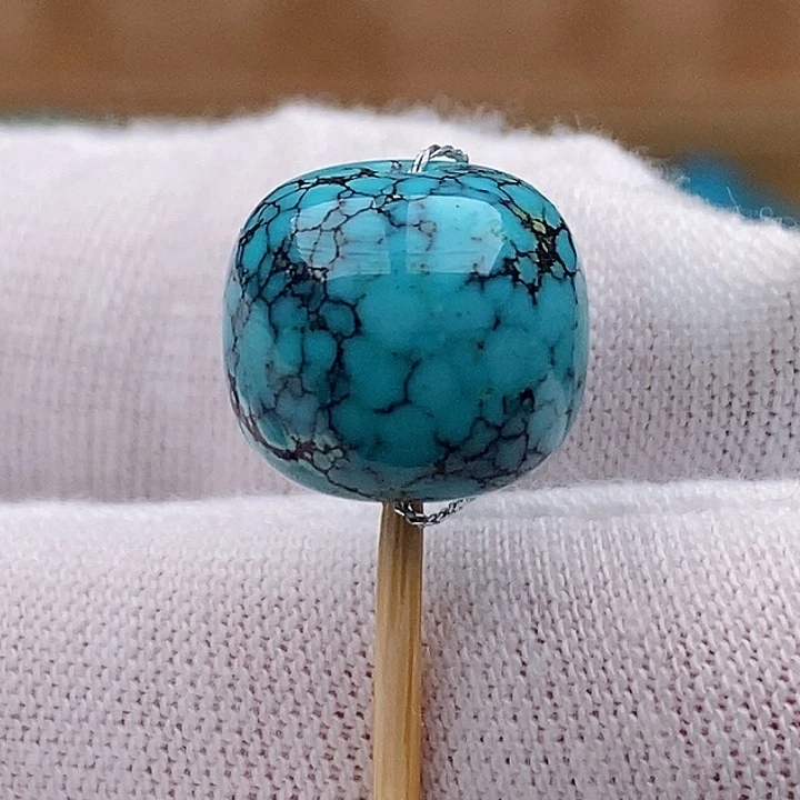 绿松石未镶嵌珠宝奇石12