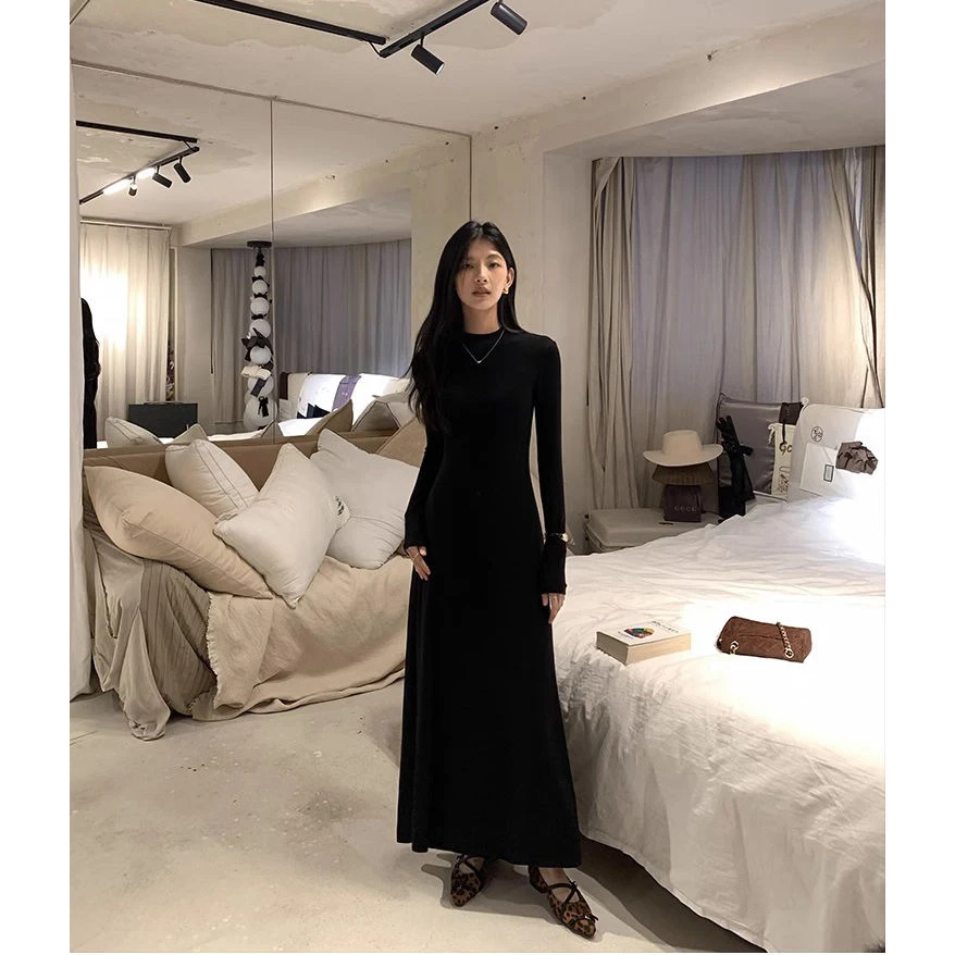 2025早秋黑色长袖时尚连衣裙女秋季立领气质修身显瘦休闲大摆长裙