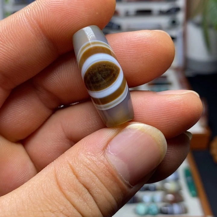 玛瑙/玉髓颈饰未镶嵌索**仁
