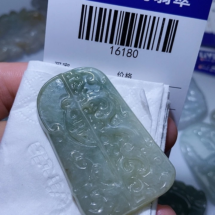 翡翠未镶嵌颈饰天光墟翡翠市场现金代购