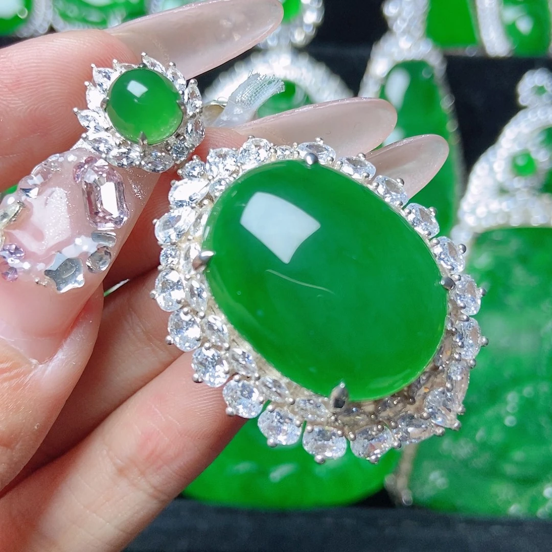 颈饰银S925镶嵌翡翠