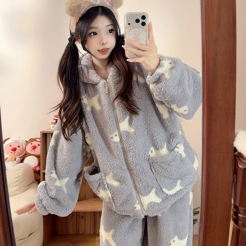 珊瑚绒连帽灰调狗狗睡衣女冬季长袖长裤法兰绒加厚保暖家居服套装