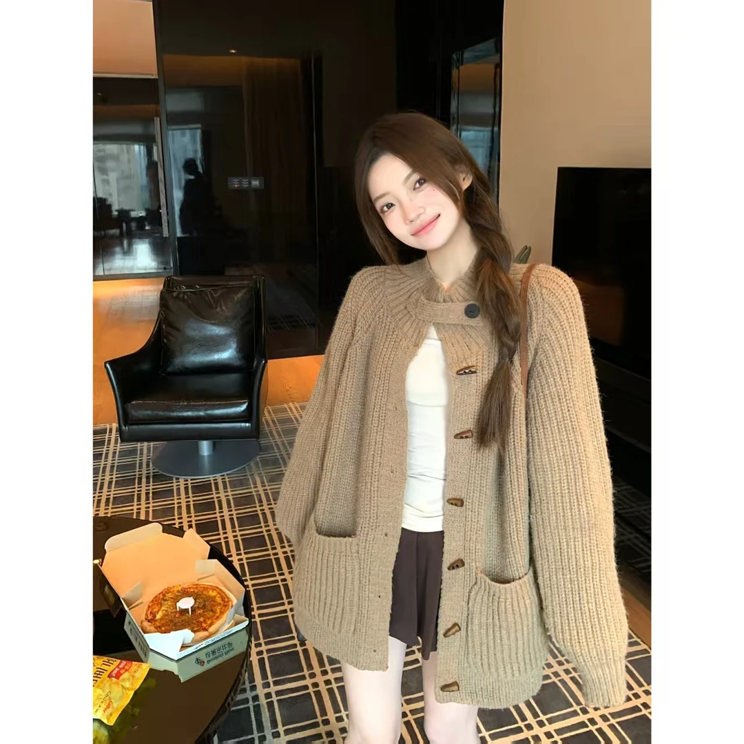【柔暖边界】秋季设计感慵懒风穿搭高级感宽松针织开衫外套H825