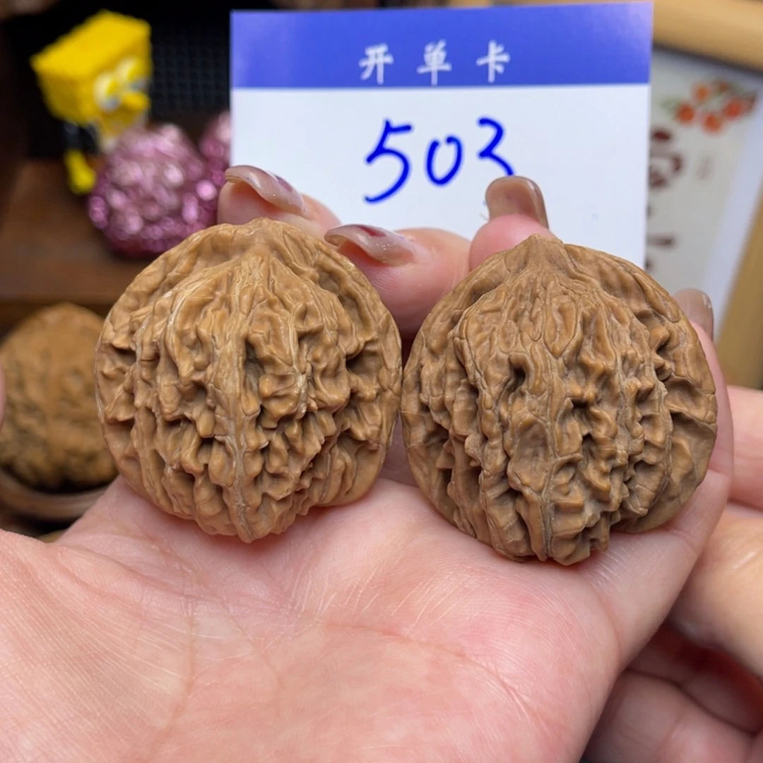 桃核把件平谷楼40李。