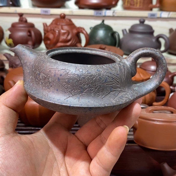 茶壶紫砂?***?种花草的