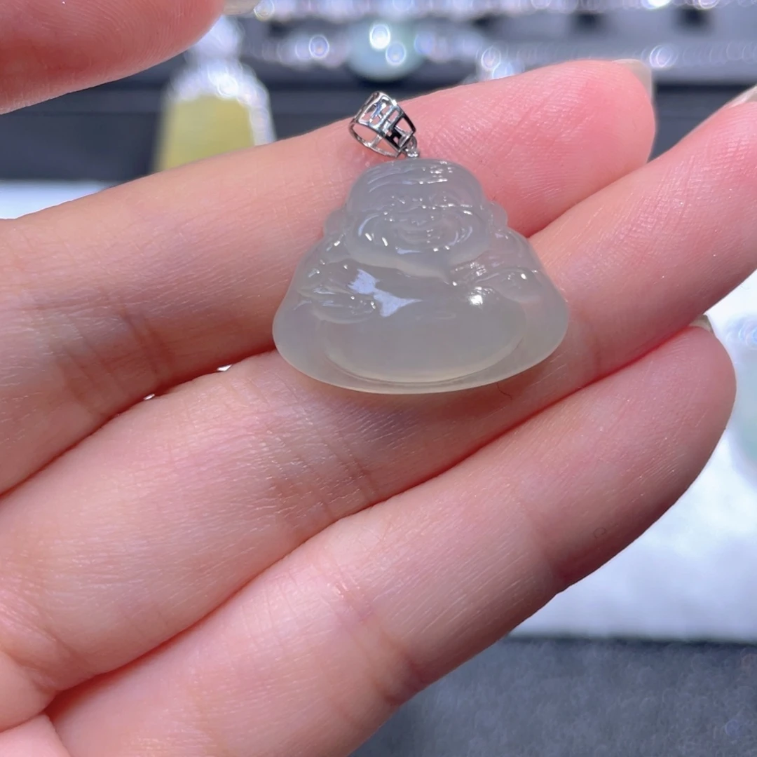 翡翠18K金镶嵌颈饰翡翠