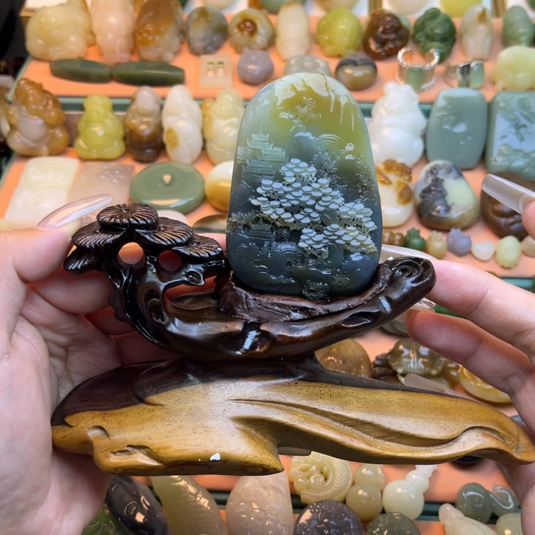 和田玉颈饰未镶嵌