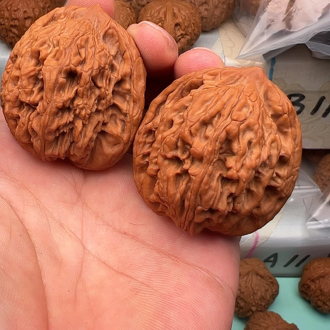 桃核把件麦穗虎头45