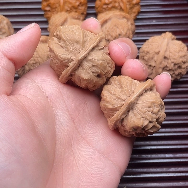 X***g文玩核桃吊坠蛤蟆头39（10）