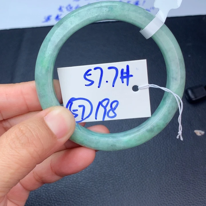未镶嵌手镯翡翠57