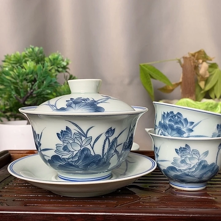 200ml复古荷花盖碗送两个杯子