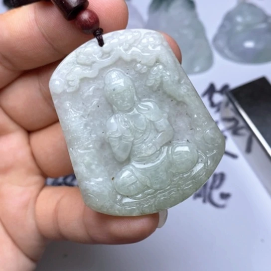 翡翠未镶嵌颈饰翡翠