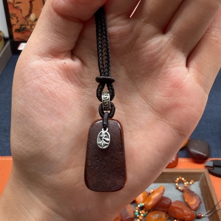 蜜蜡未镶嵌吊坠(赠链)