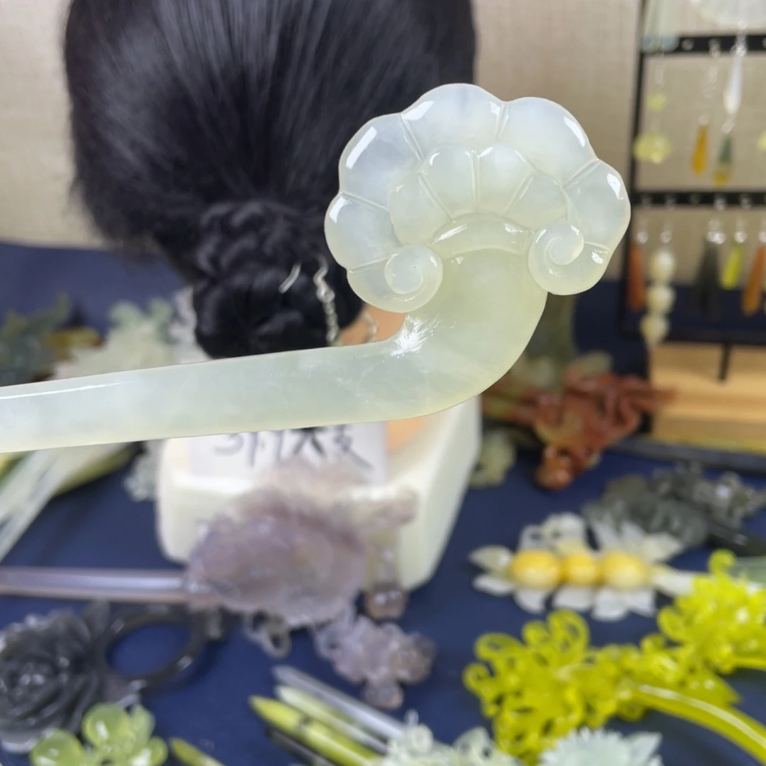 蛇纹石玉未镶嵌发饰