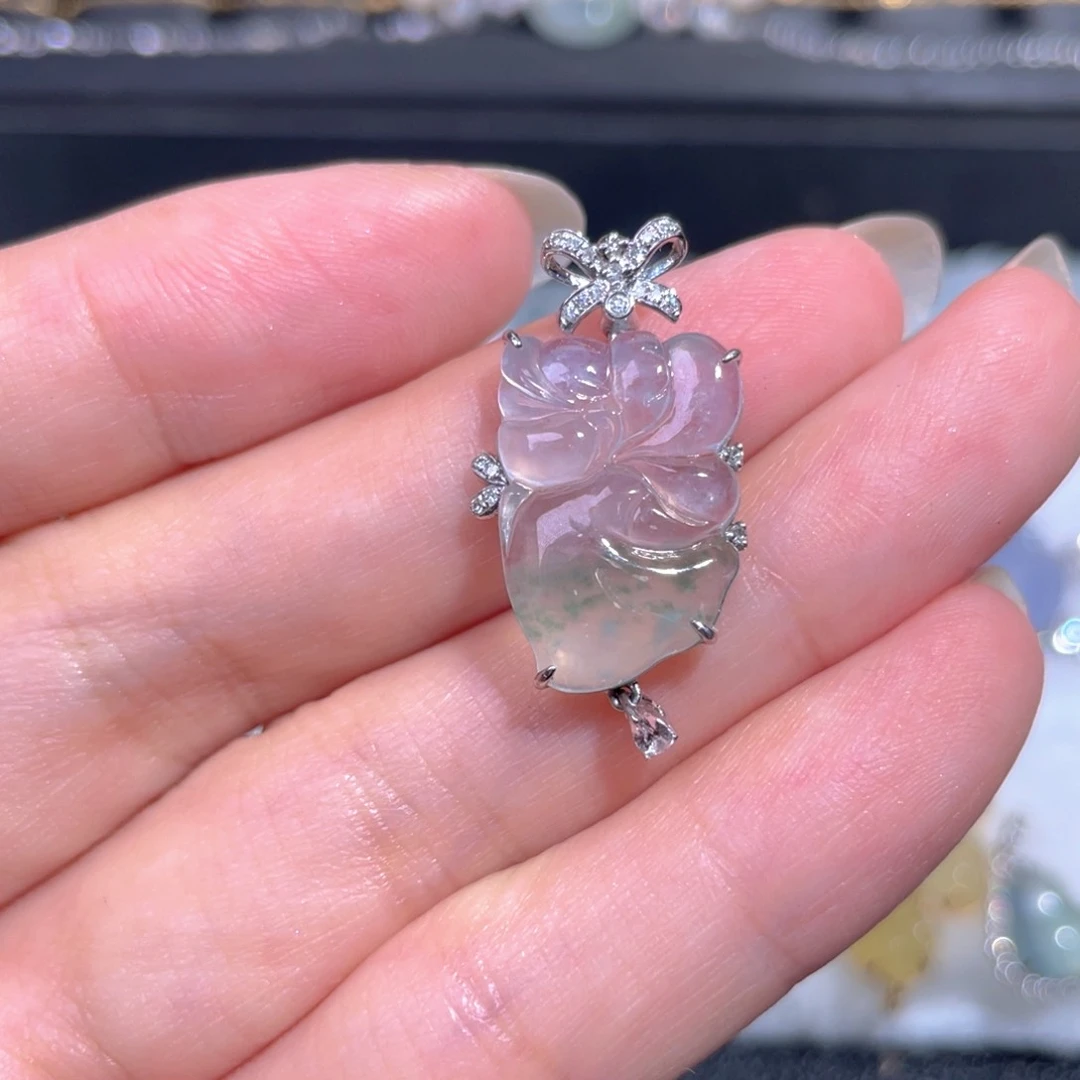 颈饰18K金镶嵌翡翠翡翠