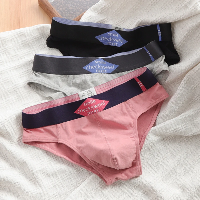 男士内裤男纯棉三角裤宽松舒适透气日系青少年个性潮流男生短裤