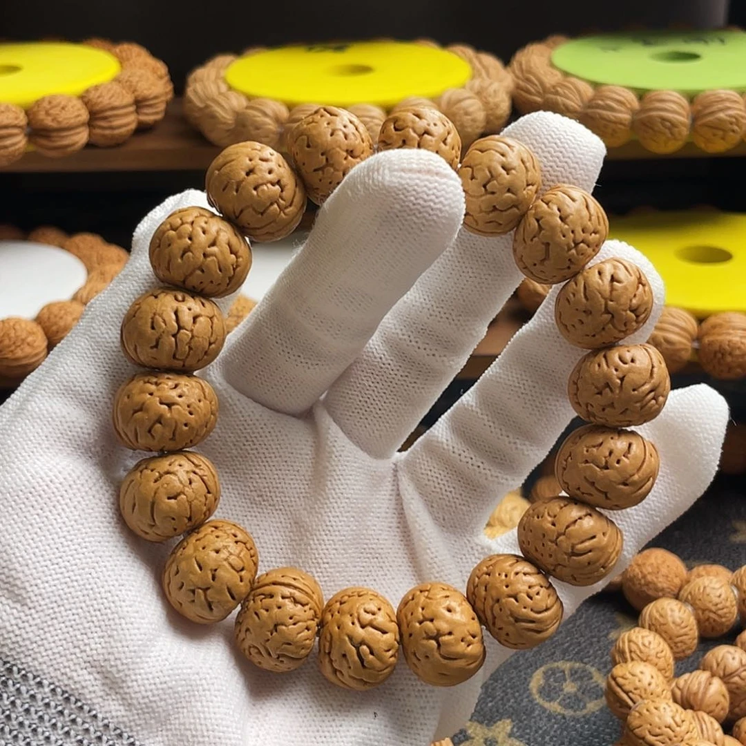 文玩核桃手串树王纽扣