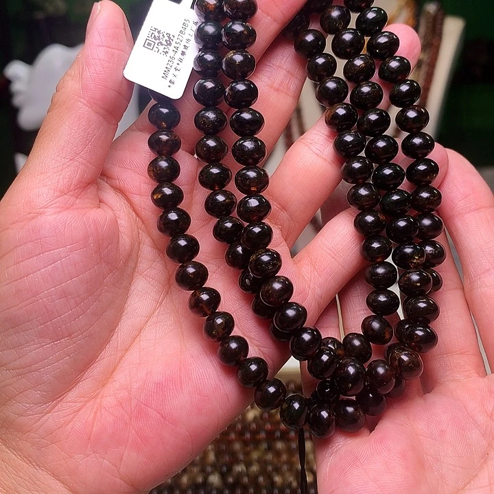 未镶嵌琥珀裸石李*达抚顺琥珀