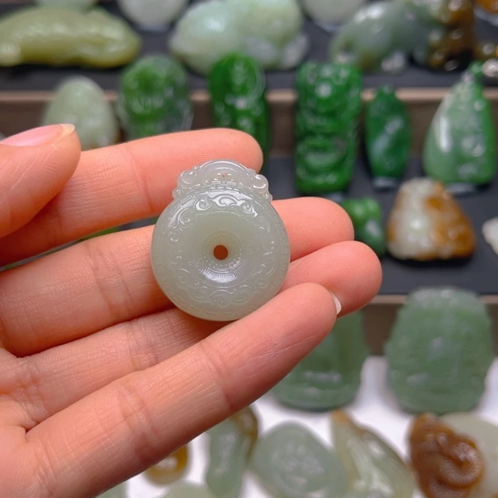 和田玉挂件未镶嵌